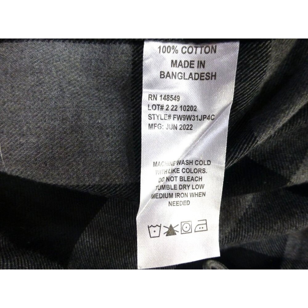 Free Planet Mens Black & Gray Plaid Flannel Button-Up Long Sleeve Shirt Med - Picture 8 of 8